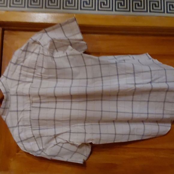 BNWOT NAUTICA BUTTON DWN SHORT SLEEVE SIZE XL..WHITE N BLK - Picture 4 of 4